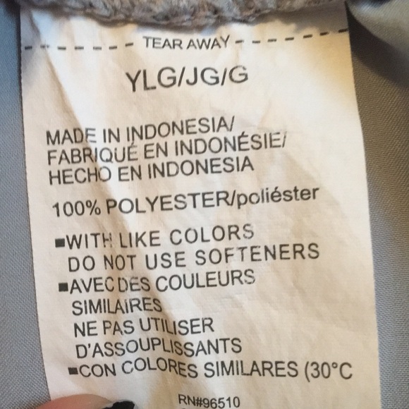 Girls size 10-12 under amour shorts - Picture 2 of 4